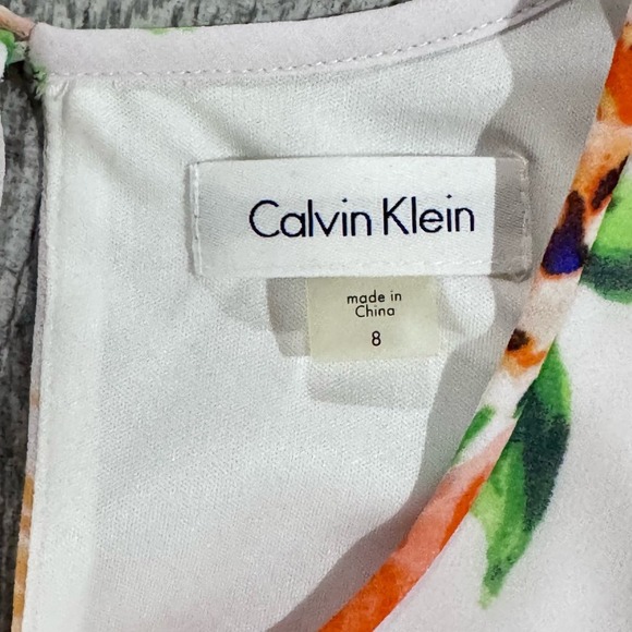 Calvin Klein NWT Elegant CREAM/LILAC Trapeze Floral Printed Chiffon Gown, size 8 - Picture 9 of 11